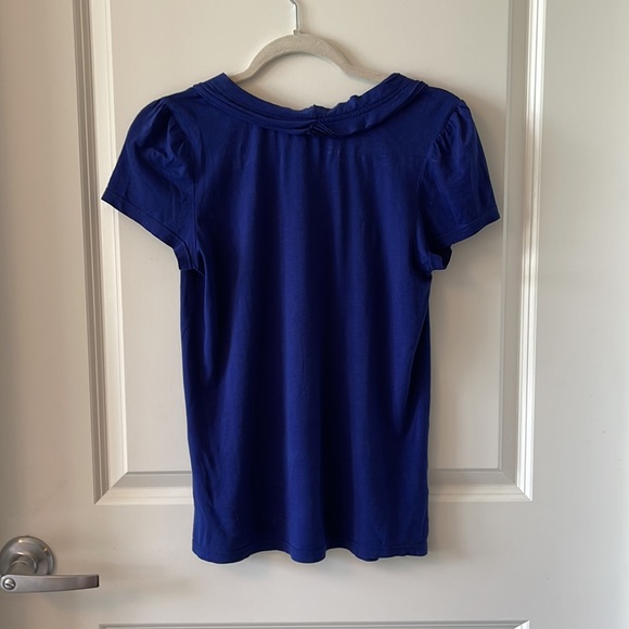 blue cap sleeve T-shirt with decorative neckline Marc by Marc Jacobs size small - Picture 2 of 5